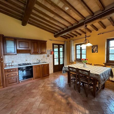 Agriturismo S. Eurosia Монтальчино Экстерьер фото