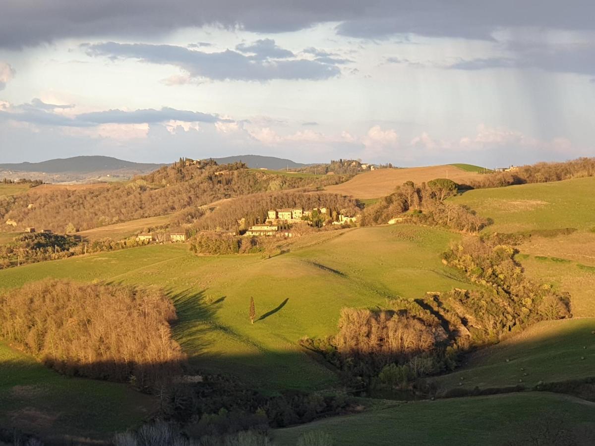 Agriturismo S. Eurosia Монтальчино Экстерьер фото
