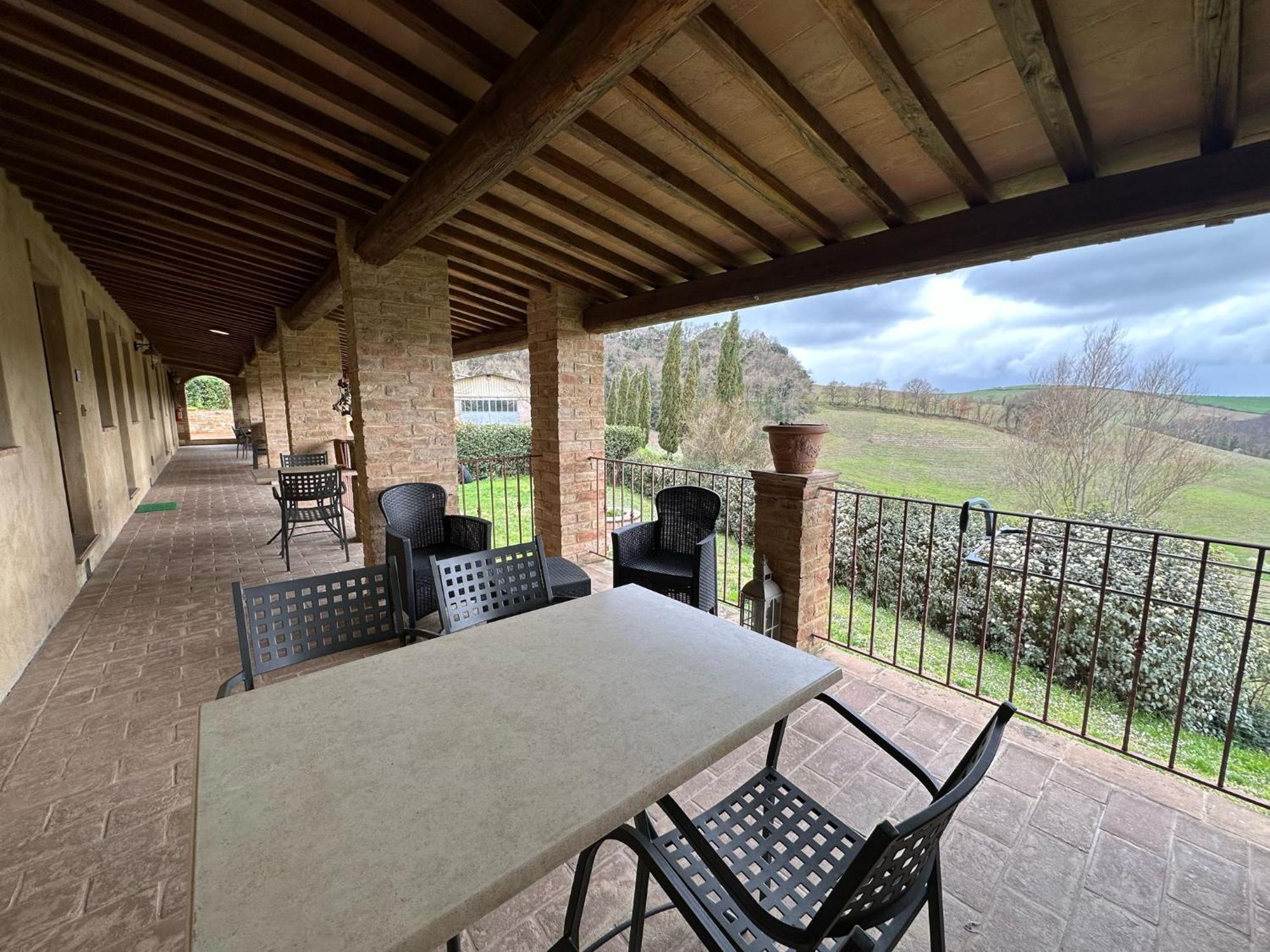 Agriturismo S. Eurosia Монтальчино Экстерьер фото